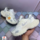 NIKE R64