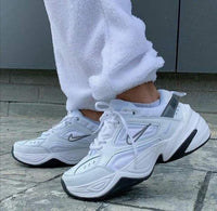NIKE TECNO BLANCO BB107-BB108  📦 Para activar tu contra entrega, realiza un adelanto de $20.000. 💰 Se descuenta del total al recibir 👟 📲 info👉 clic en WhatsApp y listo.