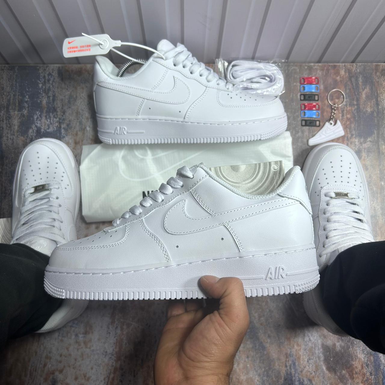 Sneaker